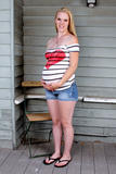 Hydii May - pregnant 1-k4p3a2dih0.jpg