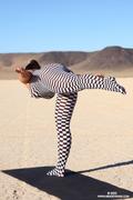 Aria Giovanni Checkered Yoga 2 -p13i5olncm.jpg